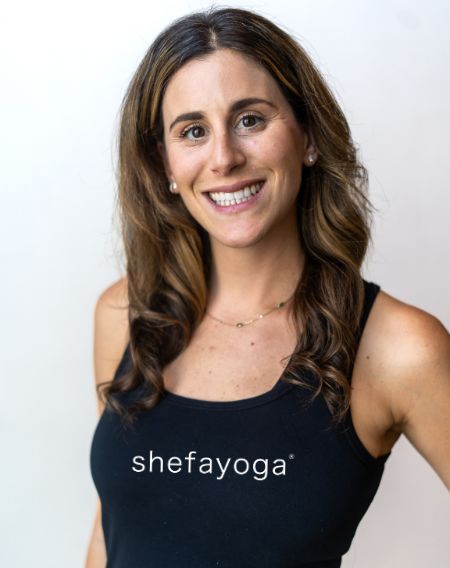 chloe shefayoga